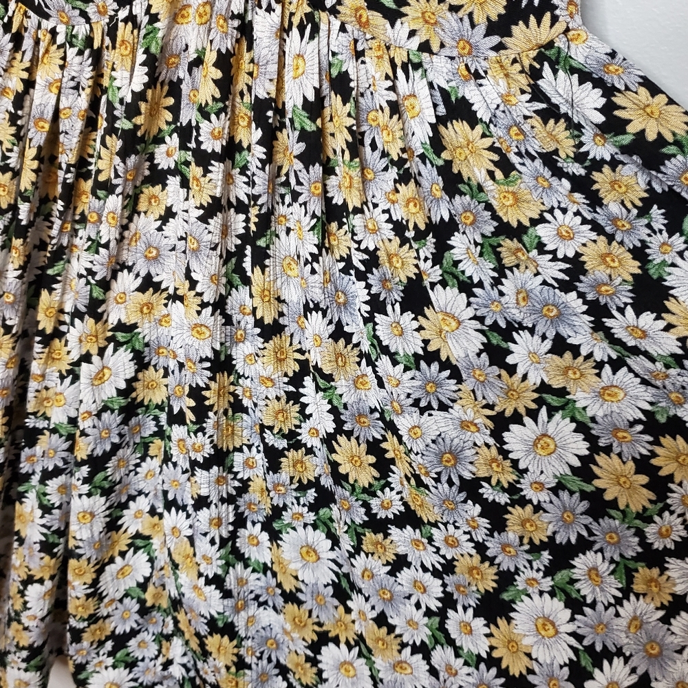 NWOT Adorable Daisy Sundress Knot Back F21 XS - Picture 6 of 9